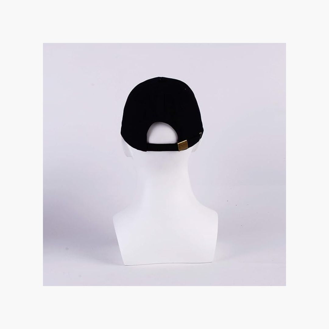 قبعة (كاب) كلاسيكية فاخرة – حماية وأناقة في رحلاتك البحرية والبرية 🧢☀️