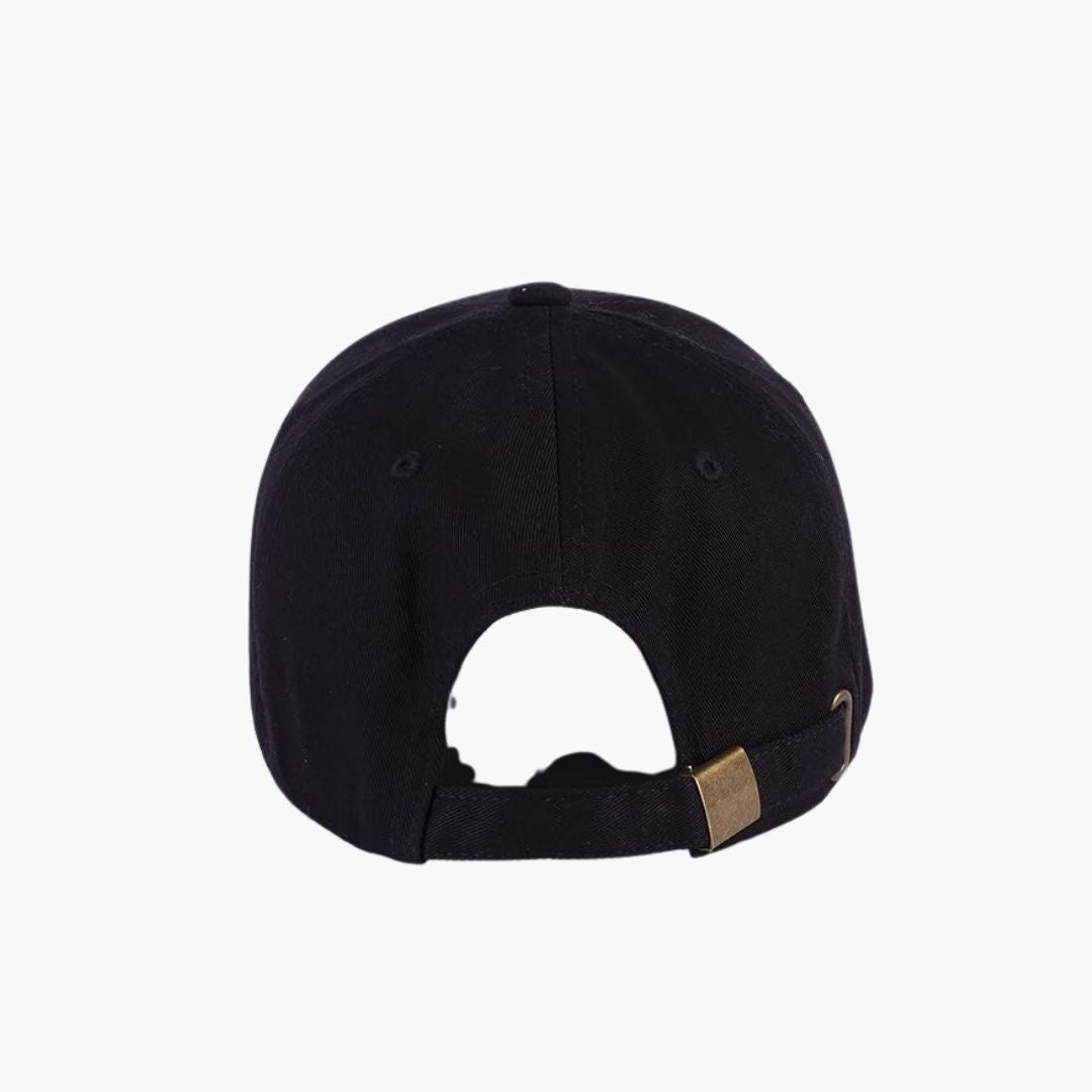 قبعة (كاب) كلاسيكية فاخرة – حماية وأناقة في رحلاتك البحرية والبرية 🧢☀️